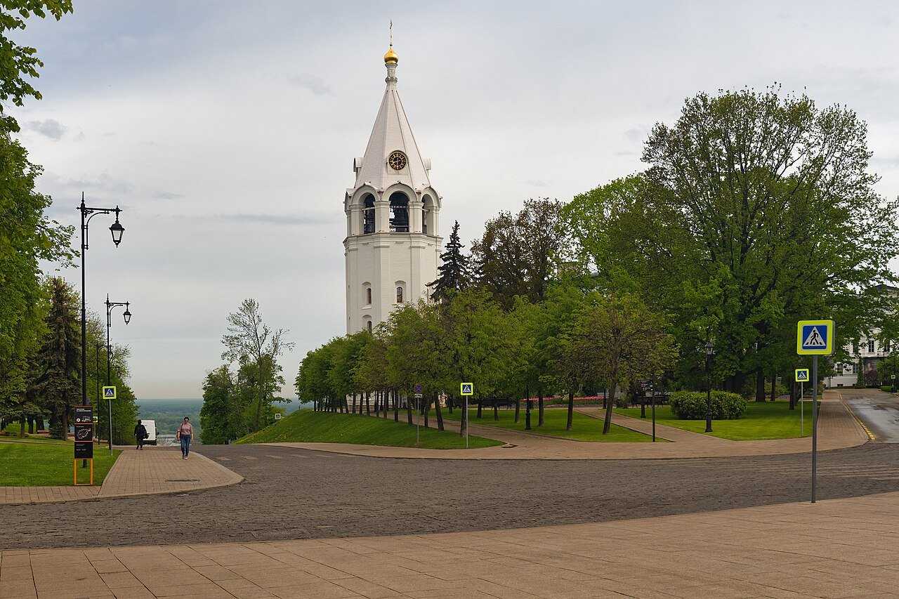 Нижегородский кремль и колокольня Спасо-Преображенского собора